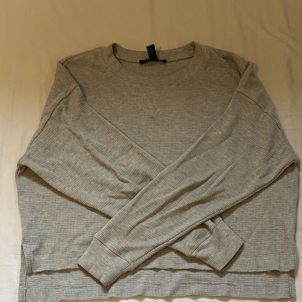 Forever 21 Light Gray Crewneck Sweater